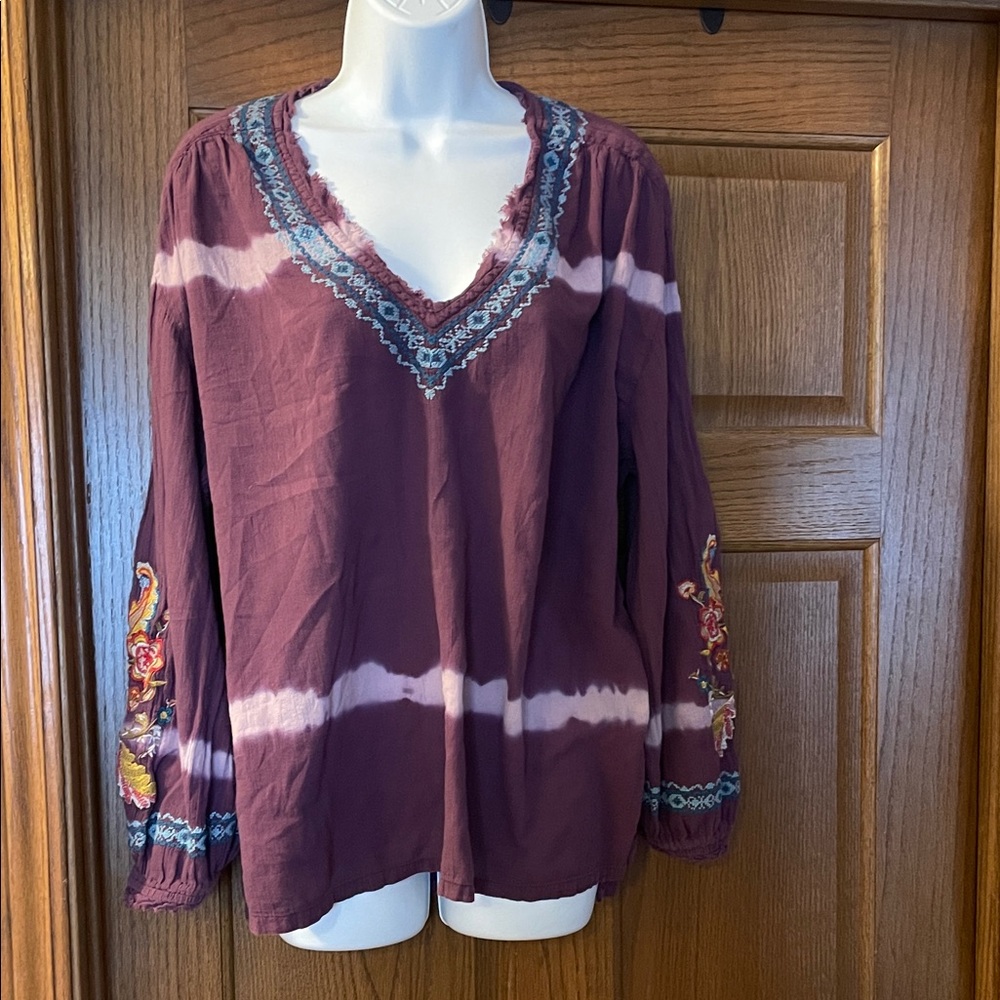 Sundance Purple Embroidered V-Neck Blouse